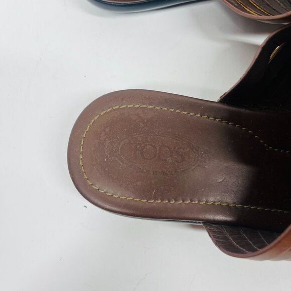 Tod's Brown Leather Silver Detailed Flat Thong Sandal, Size 8.5 - Picture 3 of 8